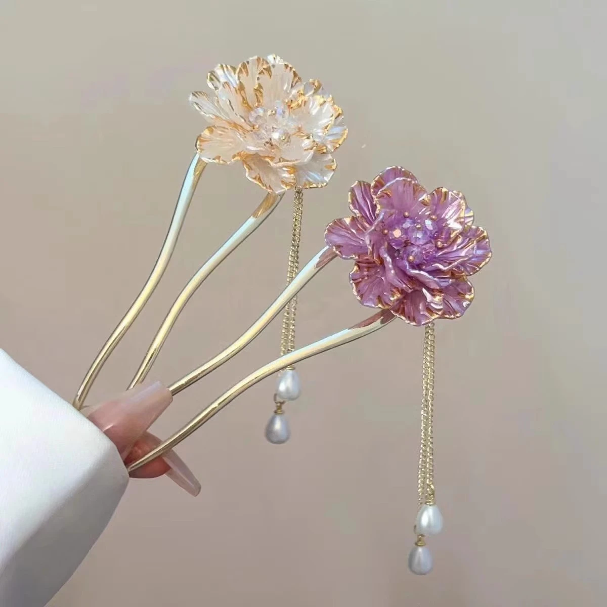 Female Retro Exquisite Peony Flower Tassel U-shaped Hairpin