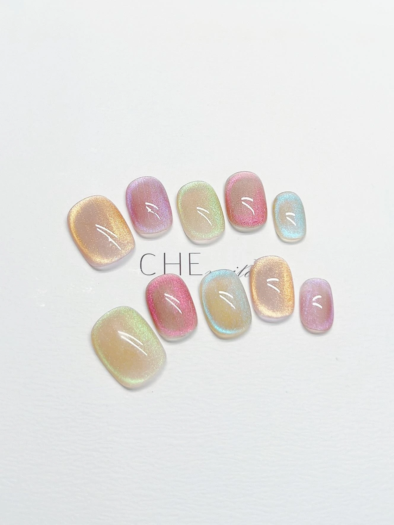 Hand-worn Nail Cat's Eye Dopamine Color Short Manicure