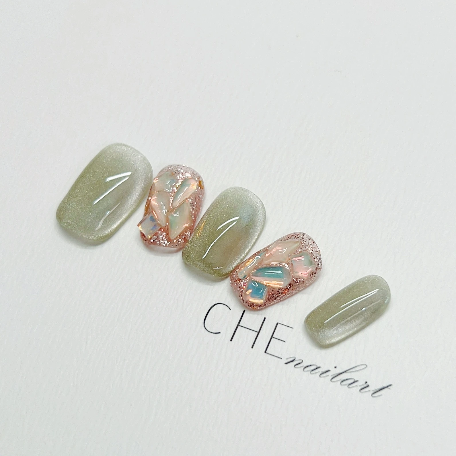 Handmade Wear Armor Green Cat Eye Nail Sticker