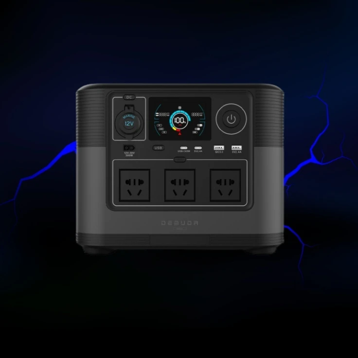 1200W High-capacity LiFePO4 Outdoor Portable Power