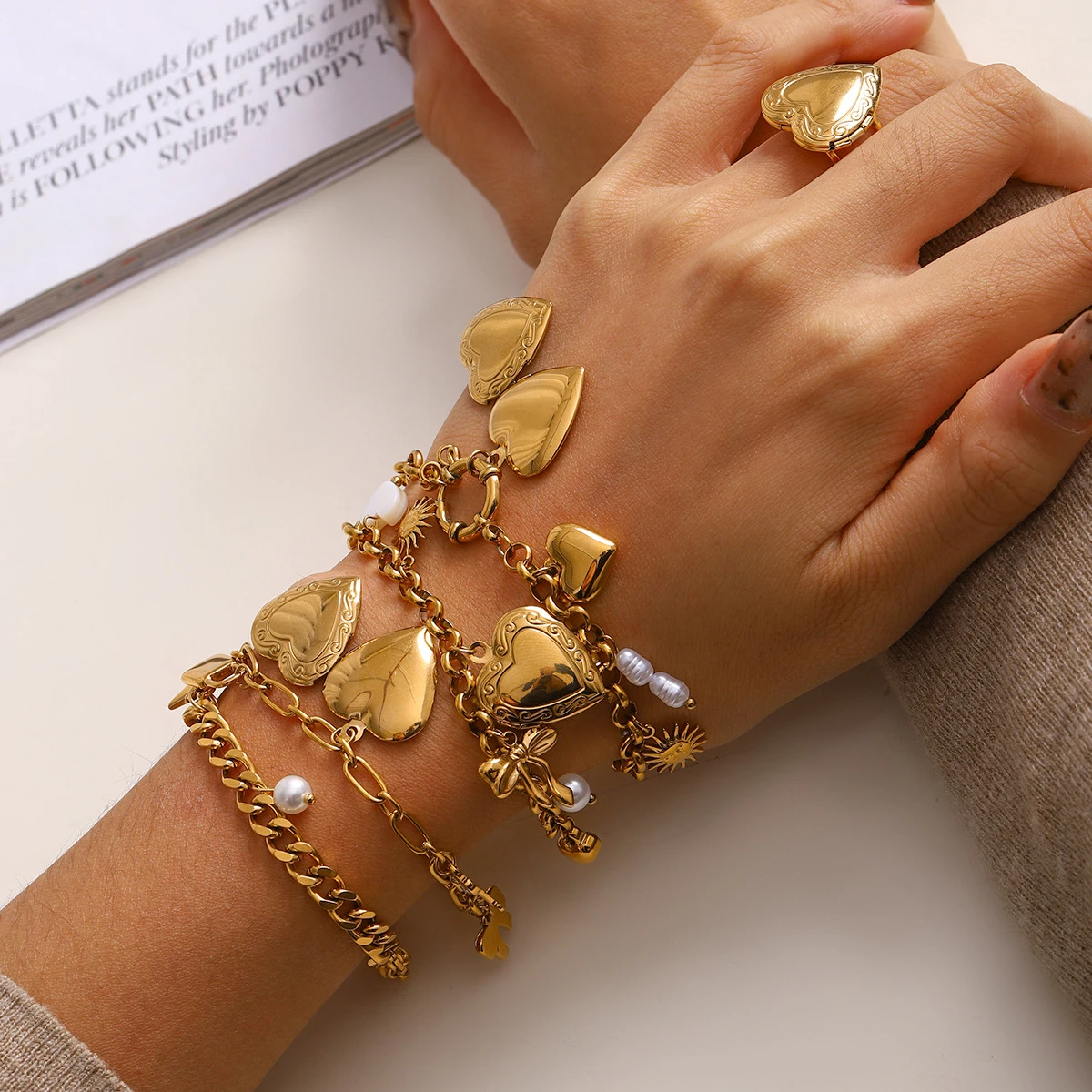 Love Chain Bracelet Fashion Titanium Steel Pearl Bow Bracelet