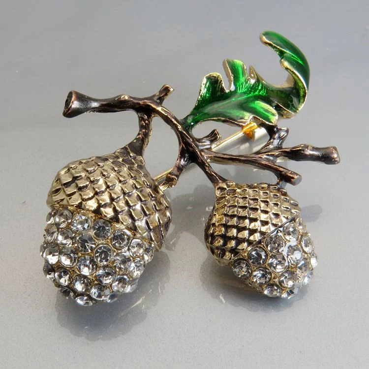 Hazelnut pine cone brooch