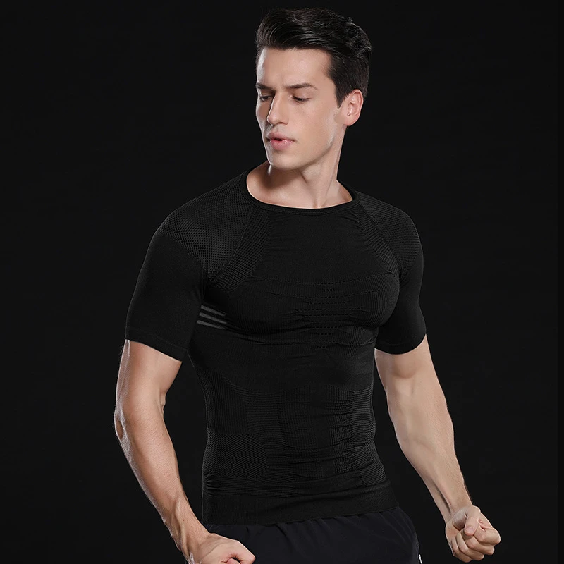 Tight-fitting short sleeve